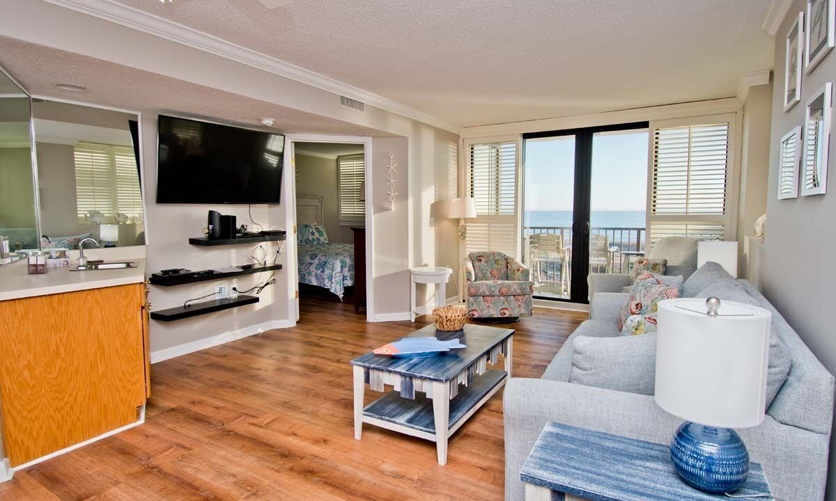 Photo of Livingroom in Atlantic Beach