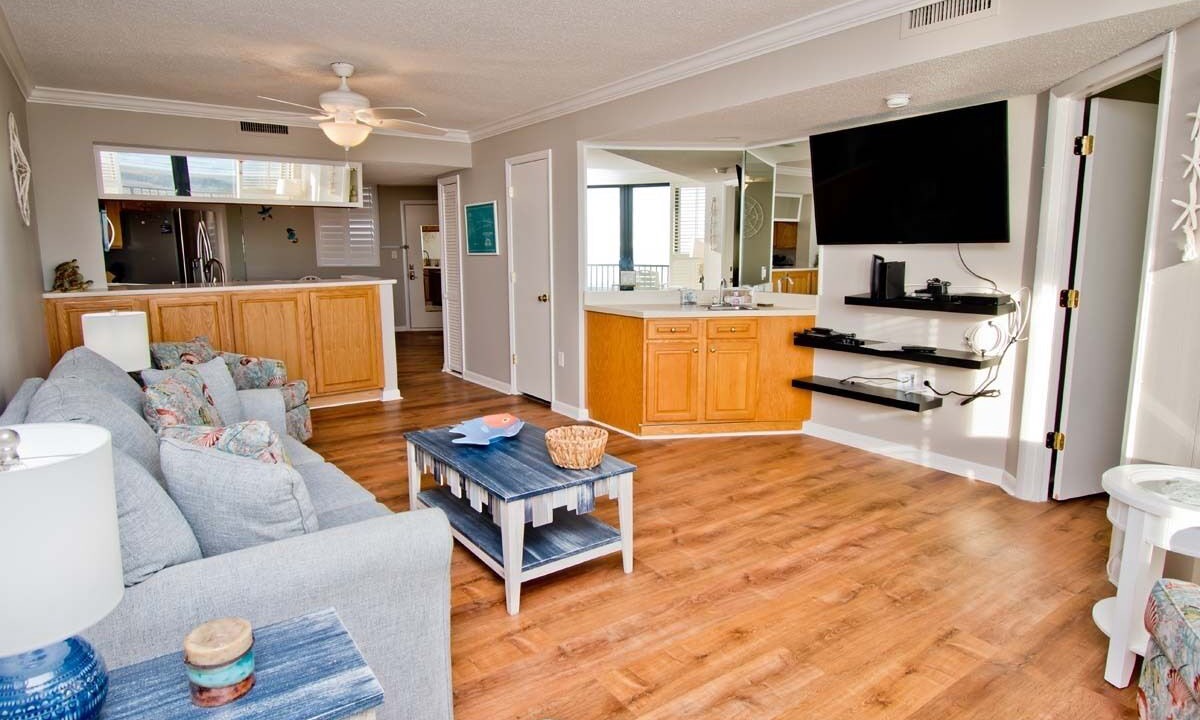 Photo of Livingroom in Atlantic Beach