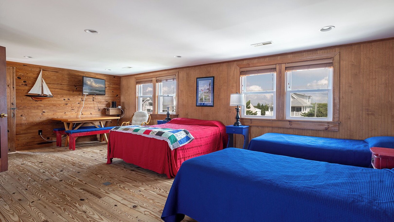 Photo of Bedroom in Atlantic Beach