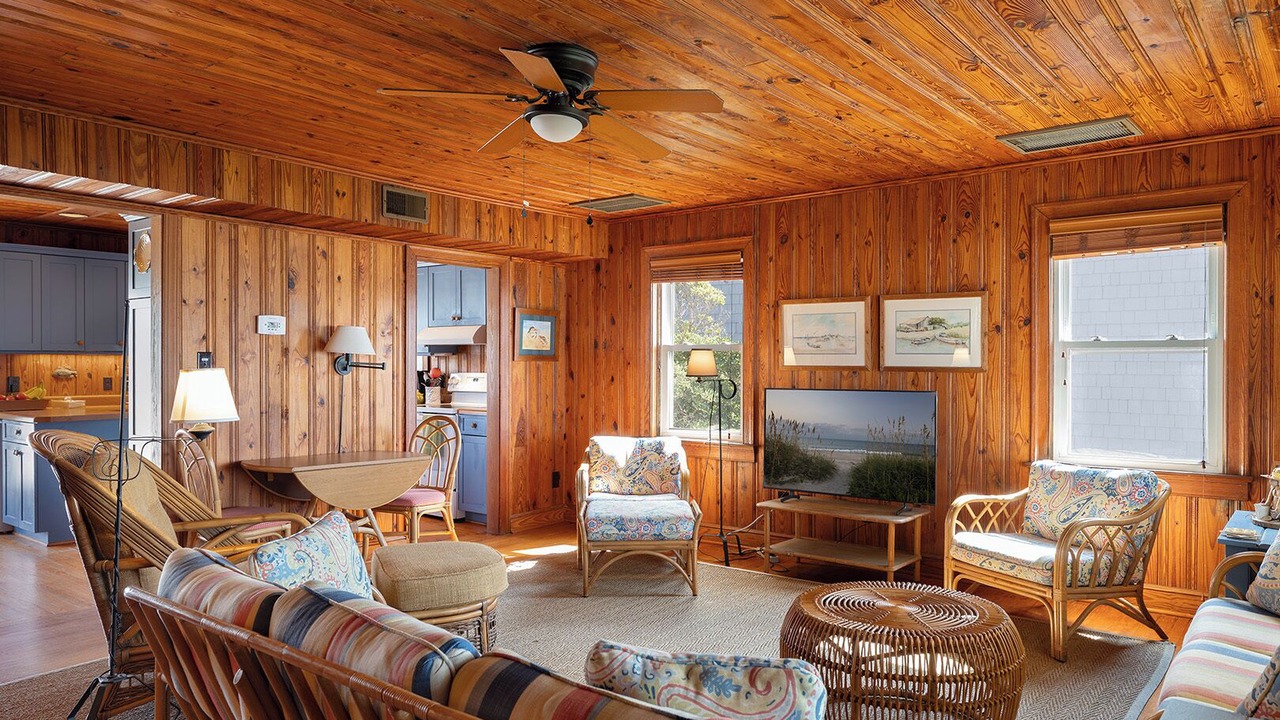 Photo of Livingroom in Atlantic Beach
