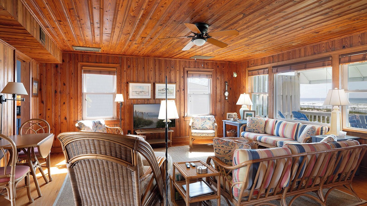 Photo of Livingroom in Atlantic Beach