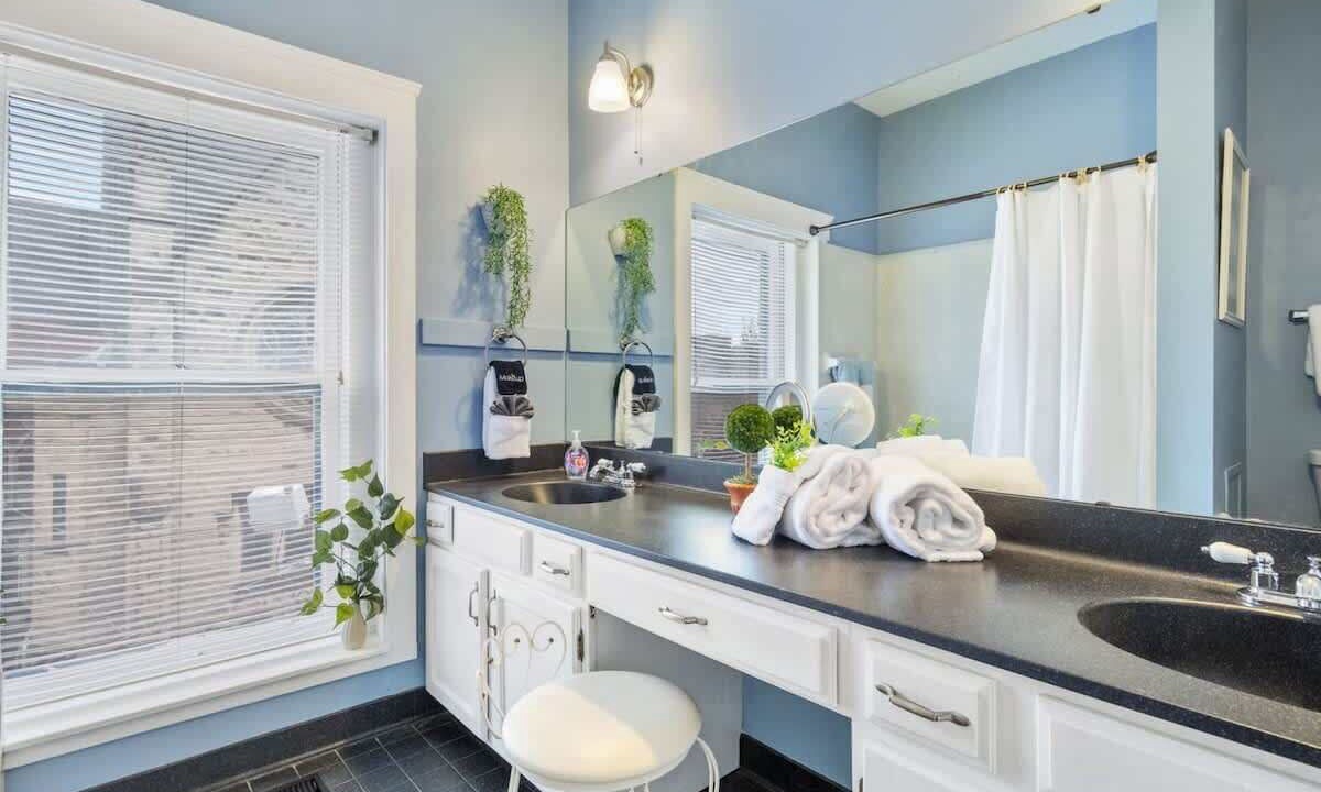 Photo of Bathroom in Old Louisville