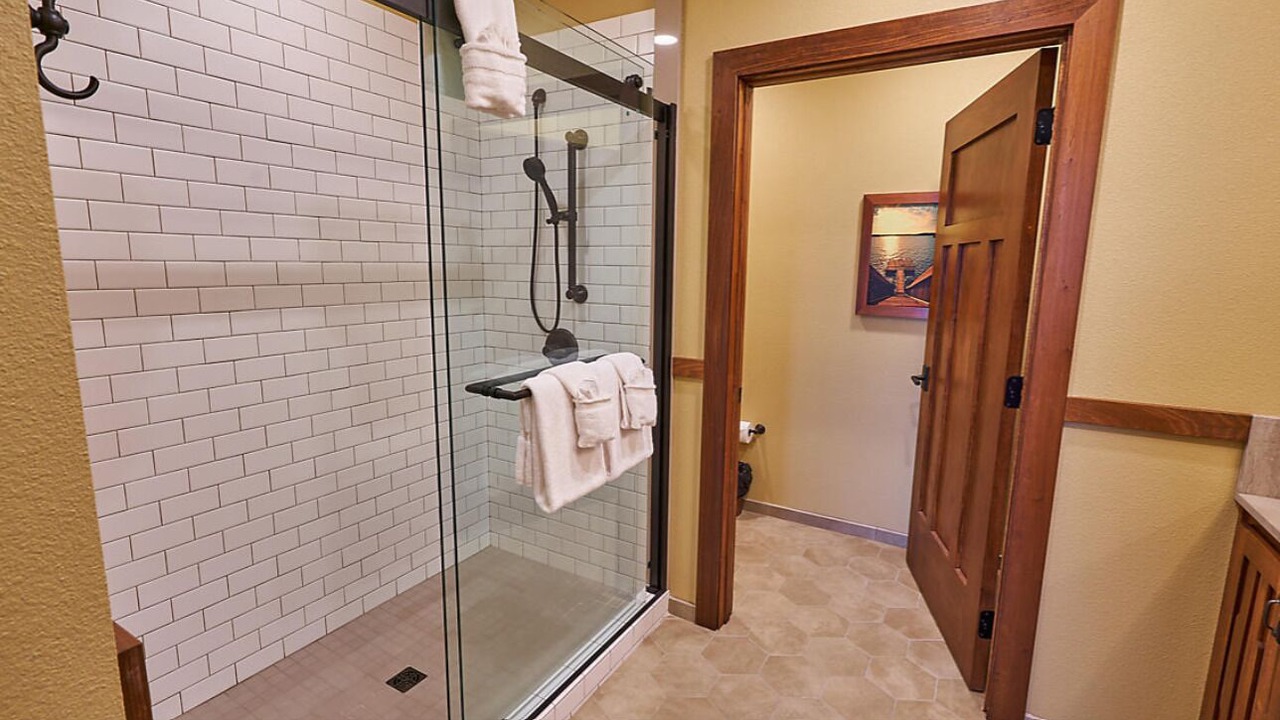 Photo of Bathroom in Ridgedale
