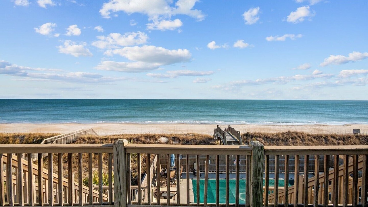 Photo of Bedroom in North Topsail Beach
