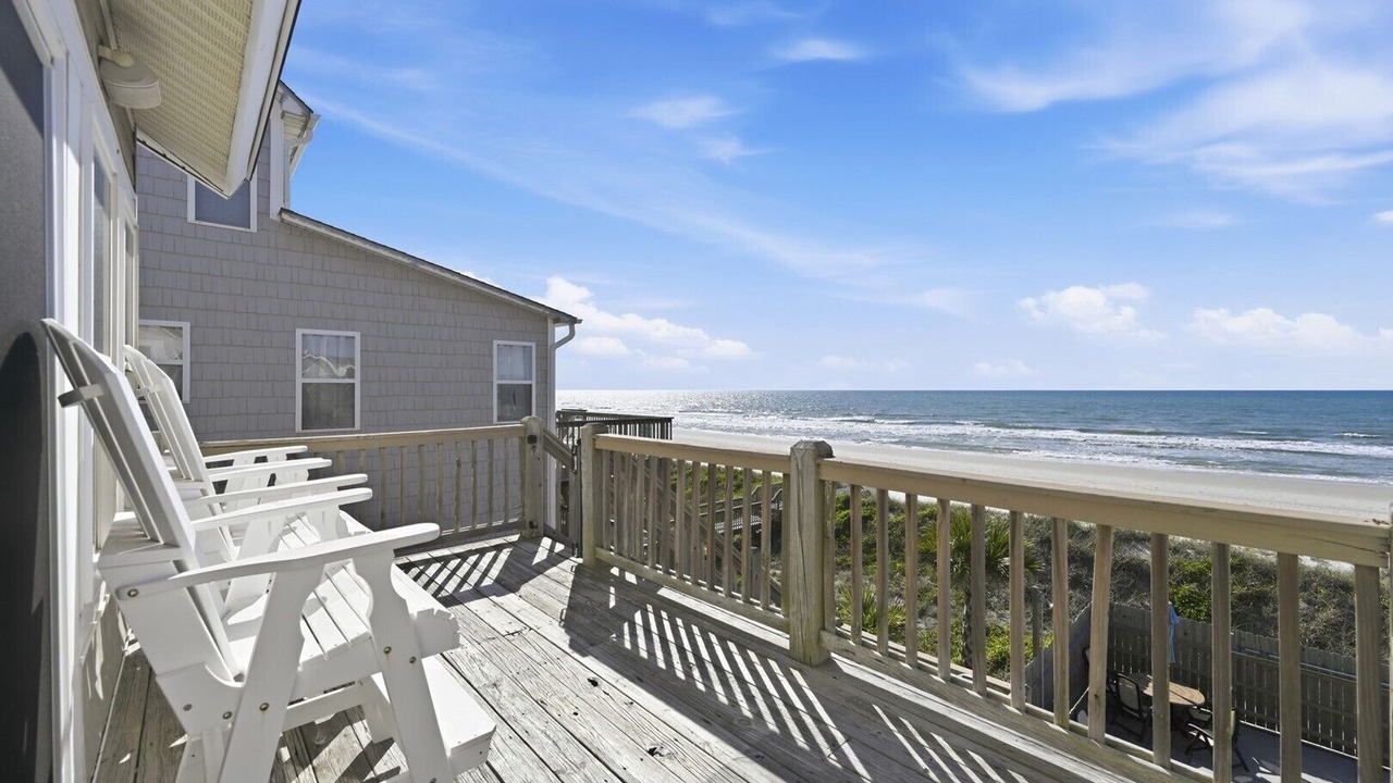 Photo of Bedroom in North Topsail Beach
