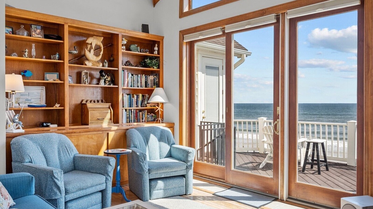 Photo of Livingroom in Ocean Sound Village