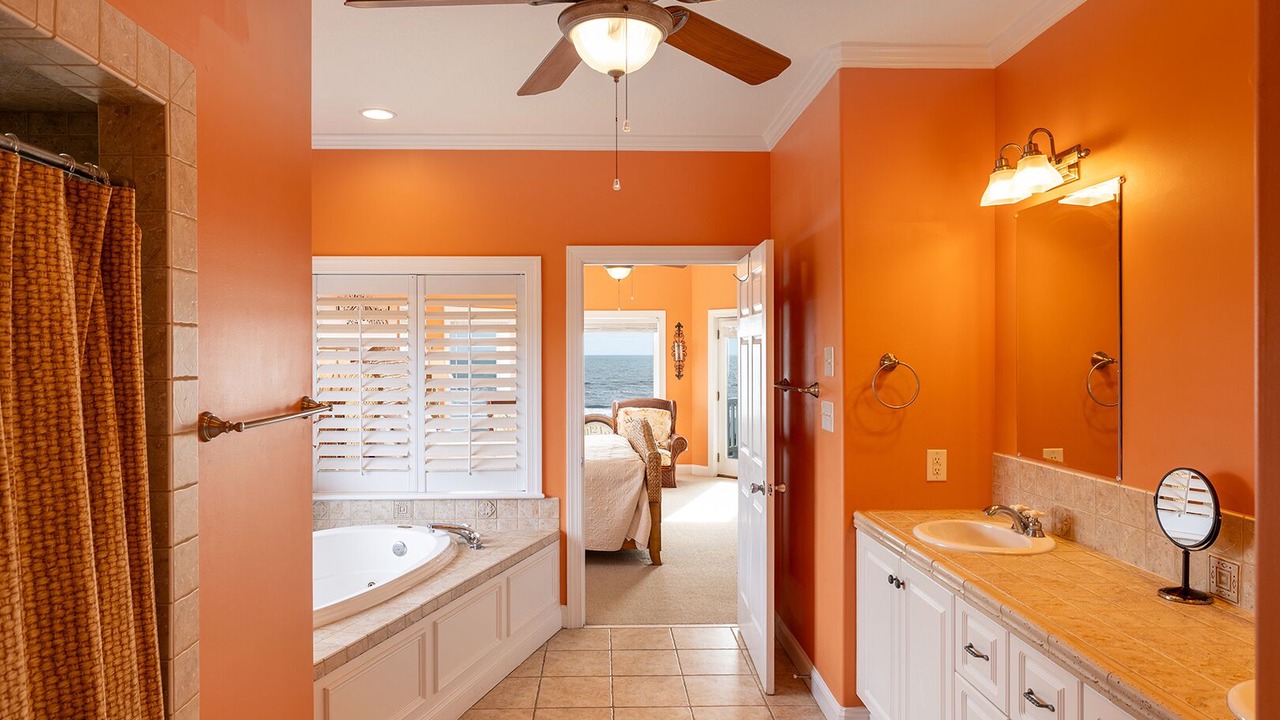 Photo of Bathroom in Emerald Isle