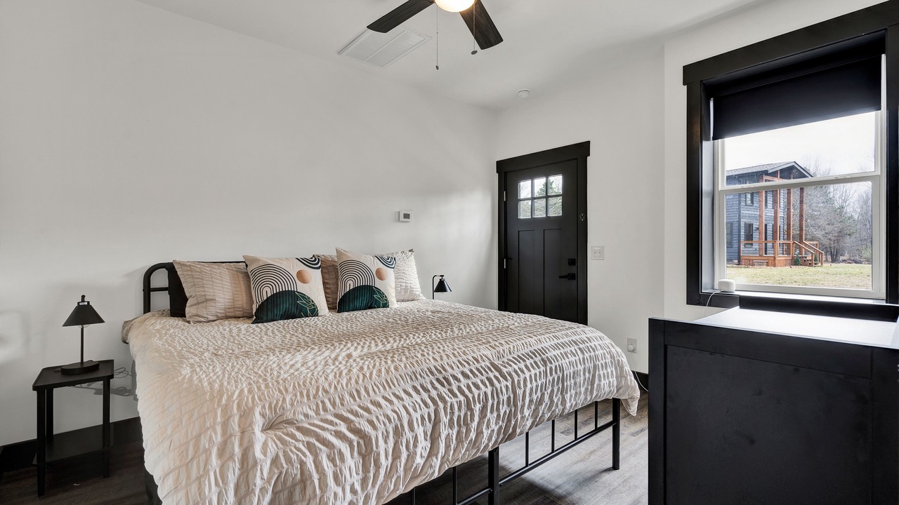 Photo of Bedroom in Chickamauga Lake