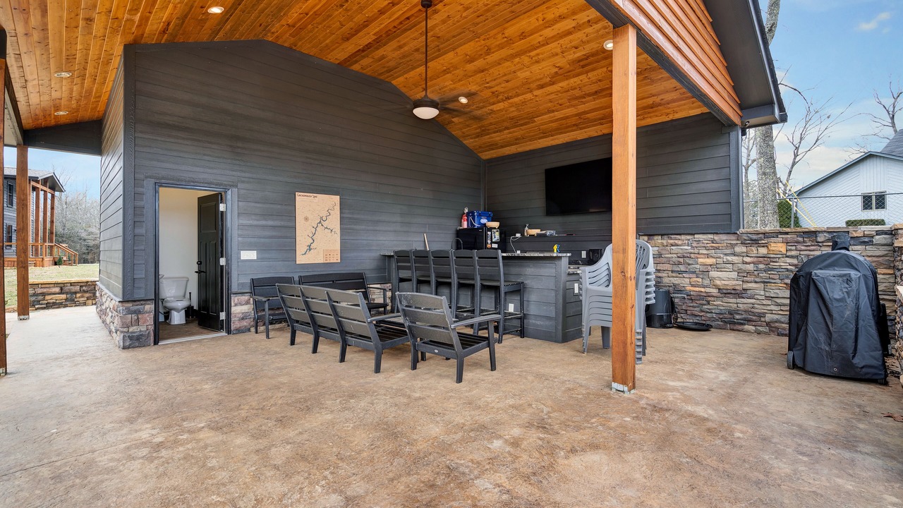 Photo of Patio Balcony in Chickamauga Lake