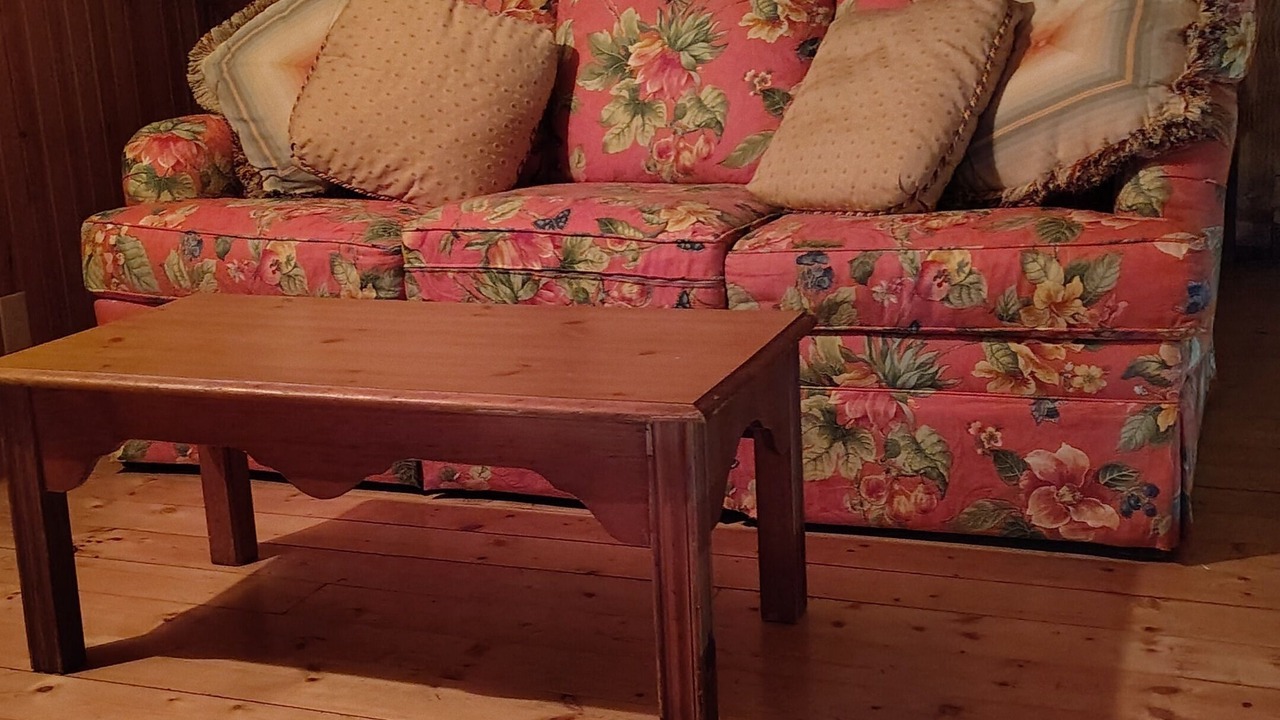 Photo of Livingroom in Pryor