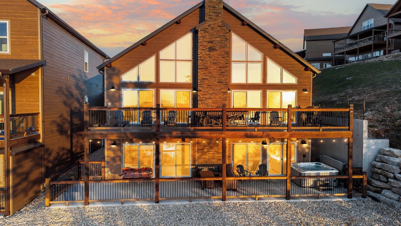 Photo of Patio Balcony in Kimberling City