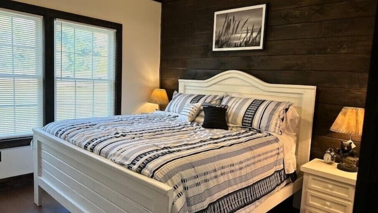 Photo of Bedroom in Means