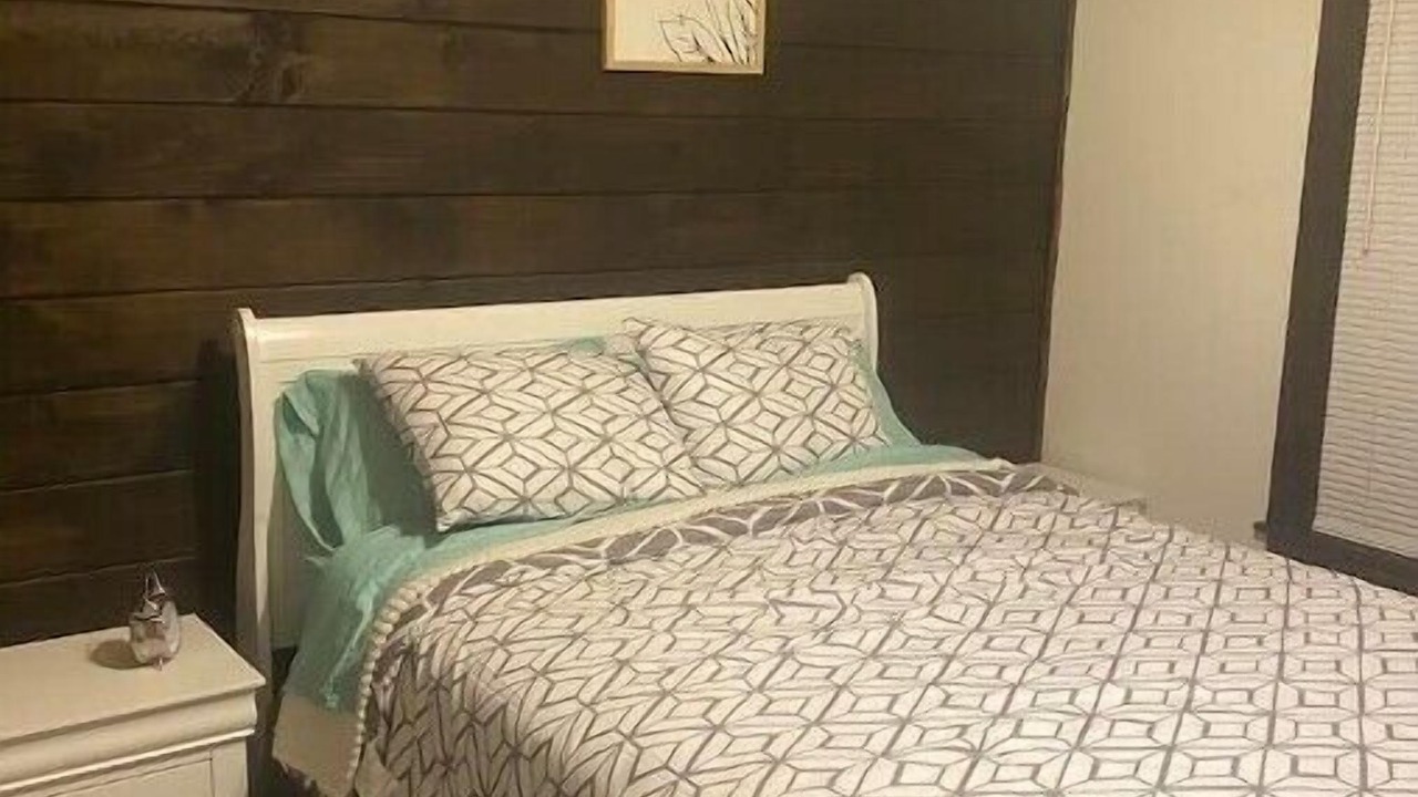 Photo of Bedroom in Means