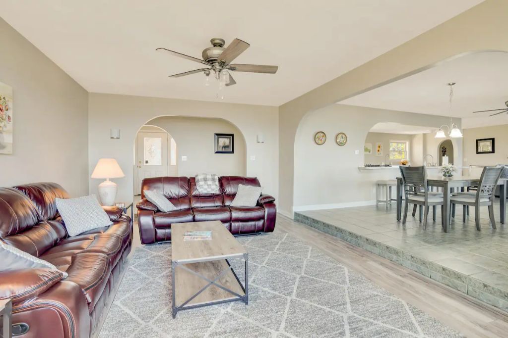 Photo of Livingroom in Lupton City