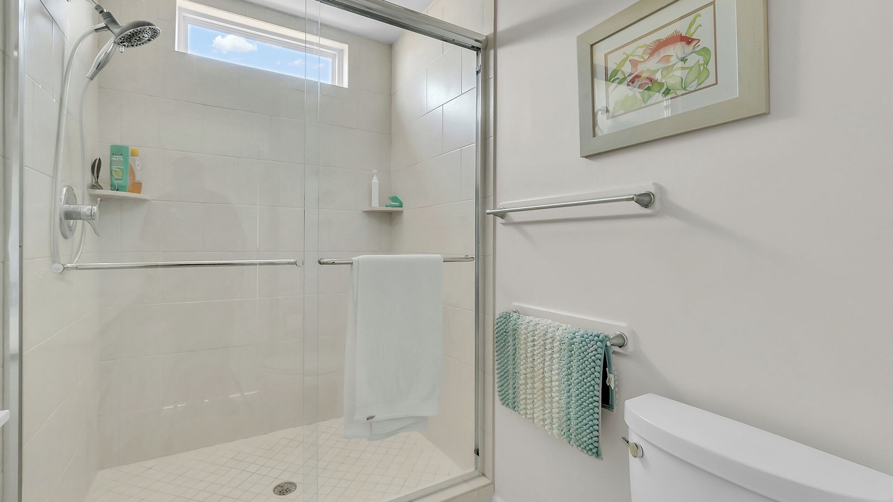 Photo of Bathroom in Emerald Isle