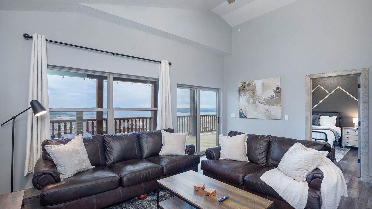 Photo of Livingroom in Branson Theater District