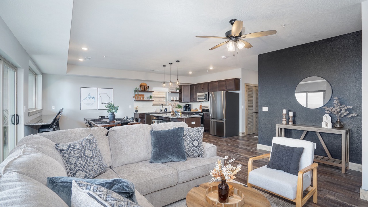 Photo of Livingroom in Branson Theater District
