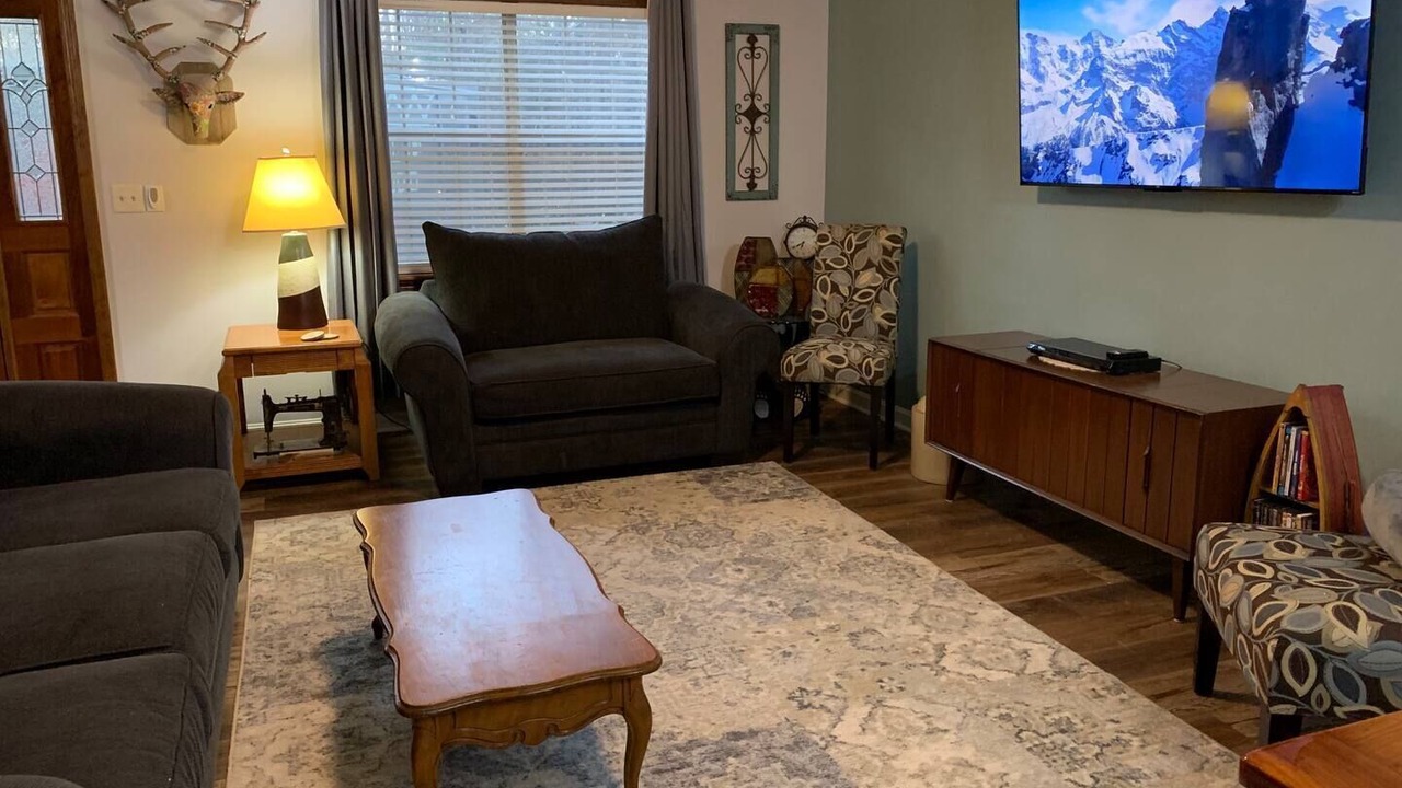 Photo of Livingroom in Iuka
