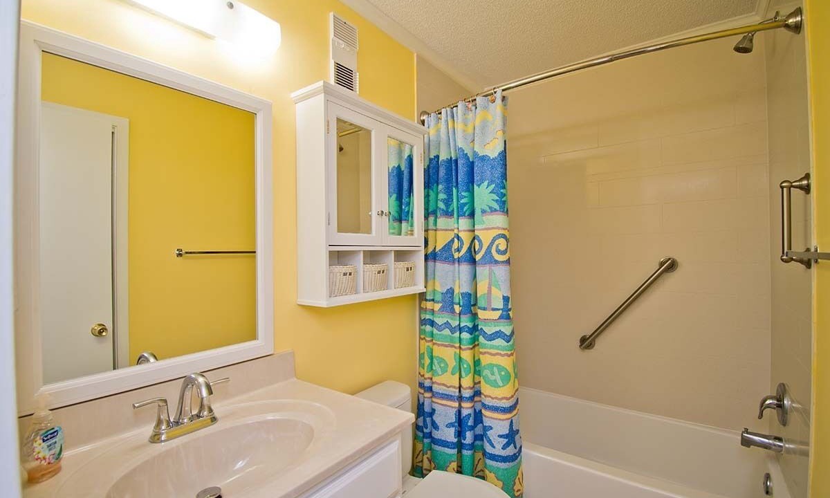Photo of Bathroom in Morehead City
