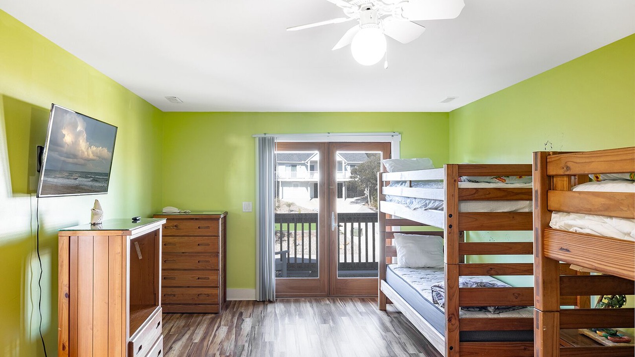 Photo of Patio Balcony in Emerald Isle