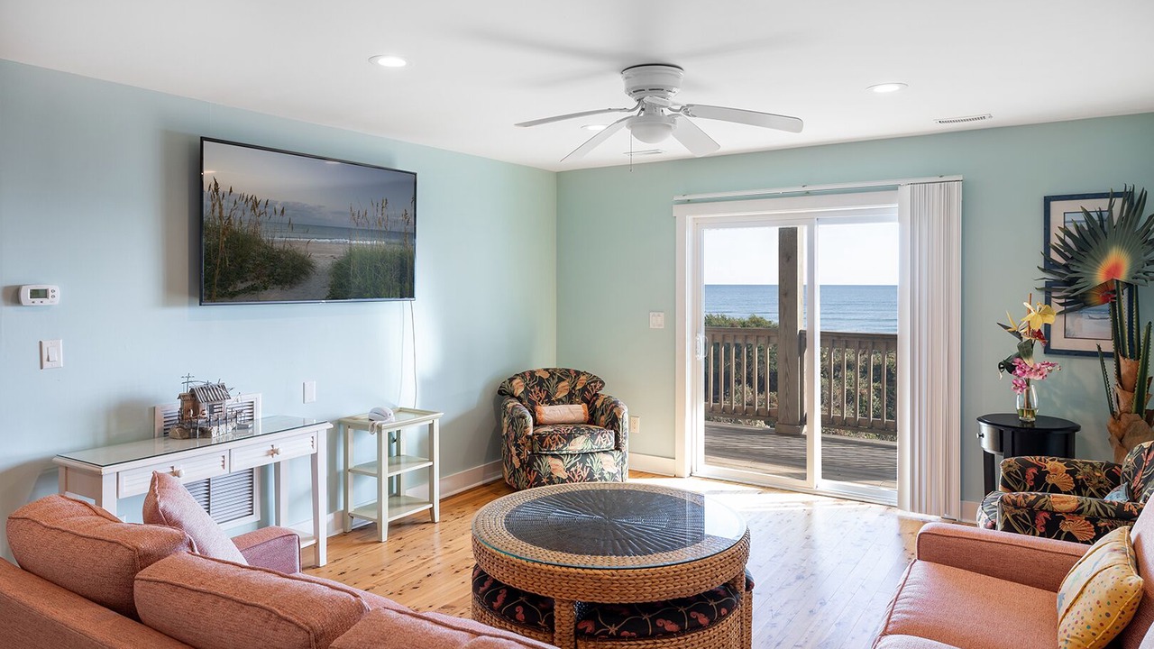 Photo of Livingroom in Emerald Isle