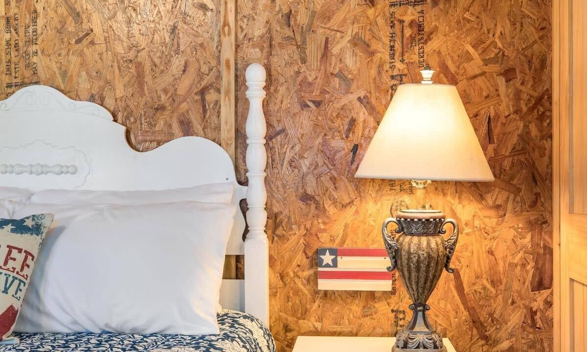 Photo of Bedroom in Rockaway Beach