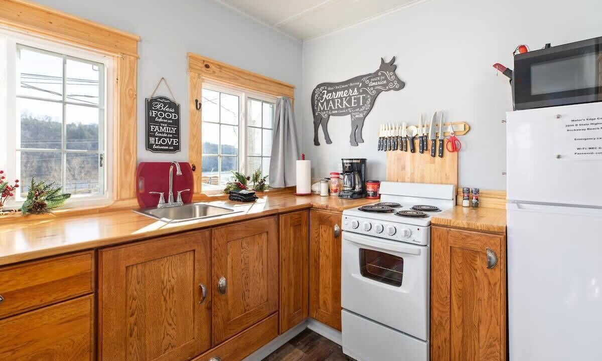 Photo of Kitchen in Rockaway Beach