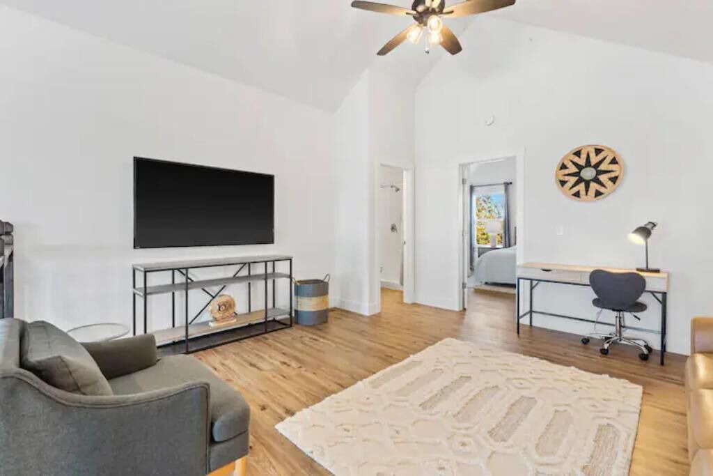 Photo of Bedroom in Kimberling City