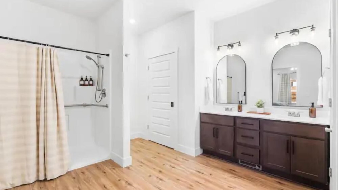 Photo of Bathroom in Kimberling City