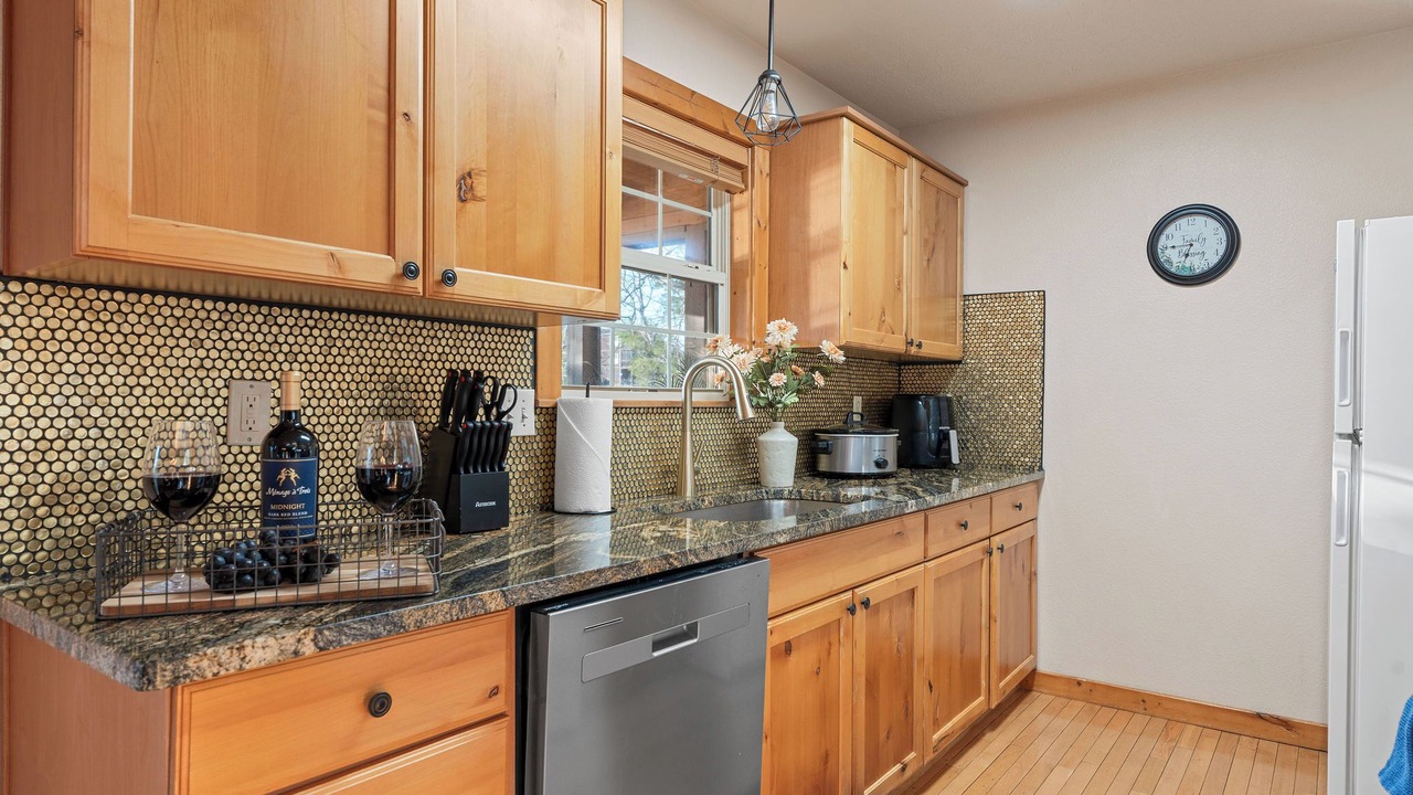 Photo of Kitchen in Reeds Spring