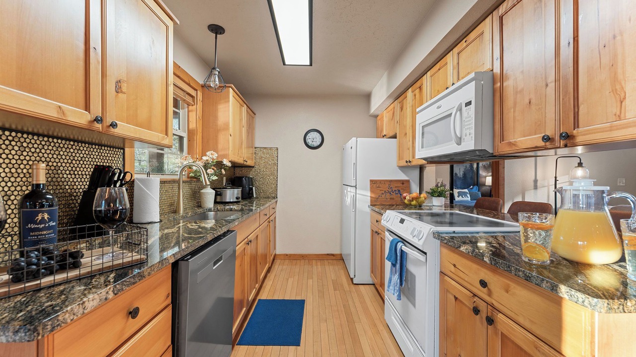Photo of Kitchen in Reeds Spring