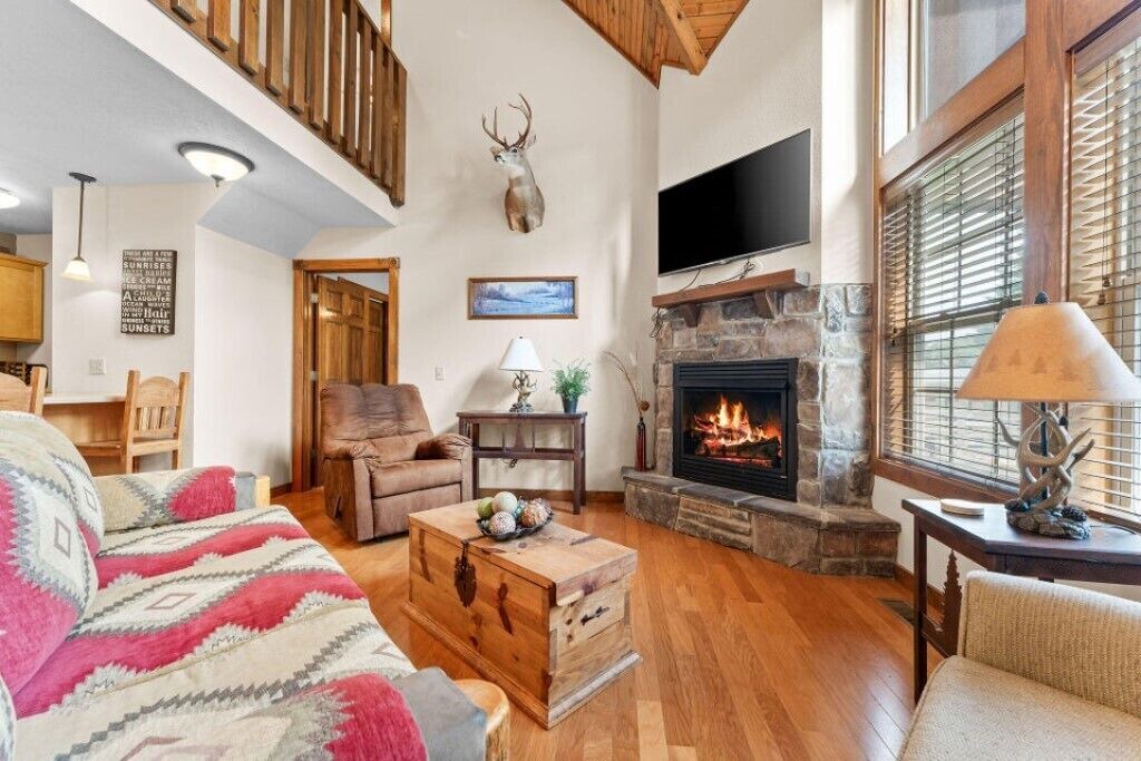 Photo of Livingroom in Reeds Spring