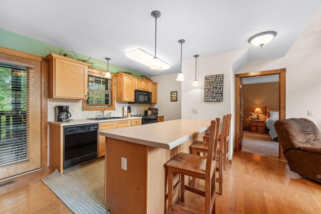 Photo of Kitchen in Reeds Spring