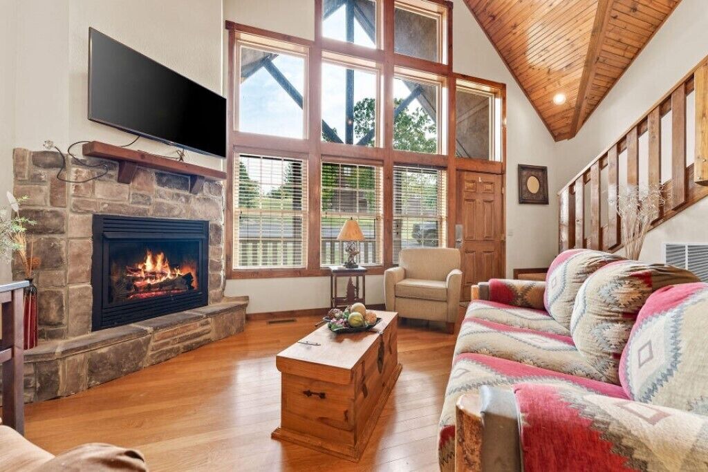 Photo of Livingroom in Reeds Spring