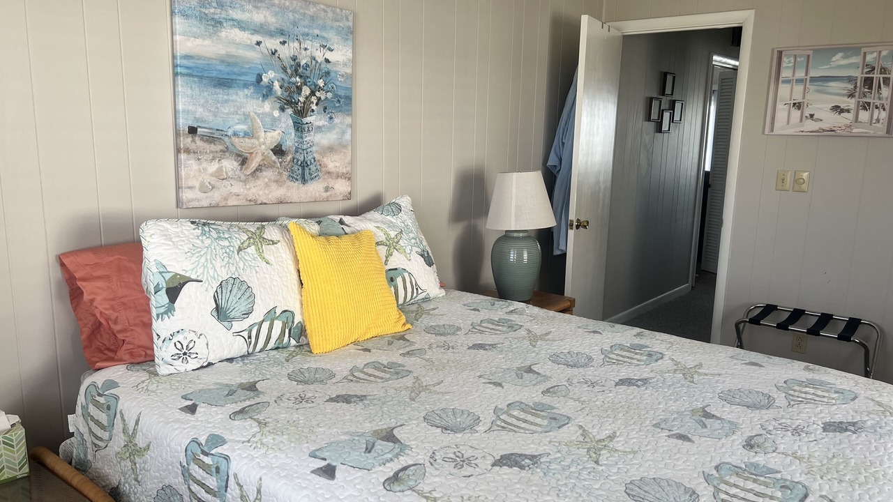 Photo of Bedroom in Atlantic Beach