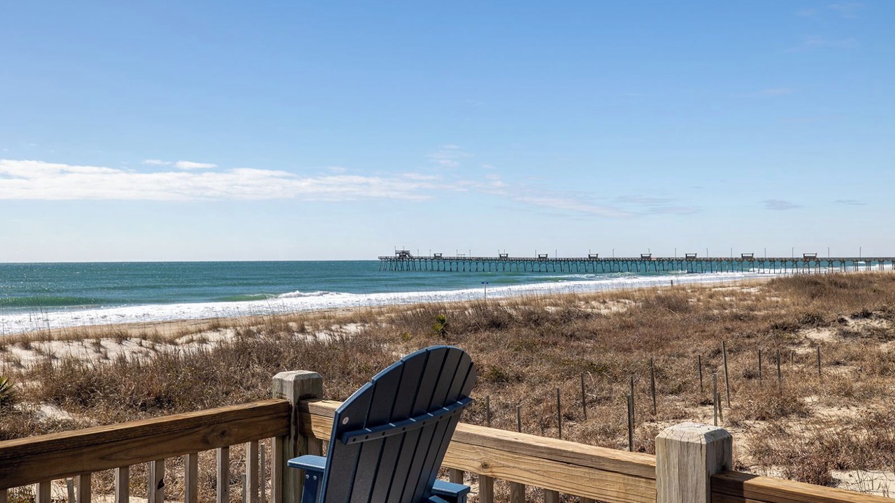 Photo of Patio Balcony in Emerald Isle