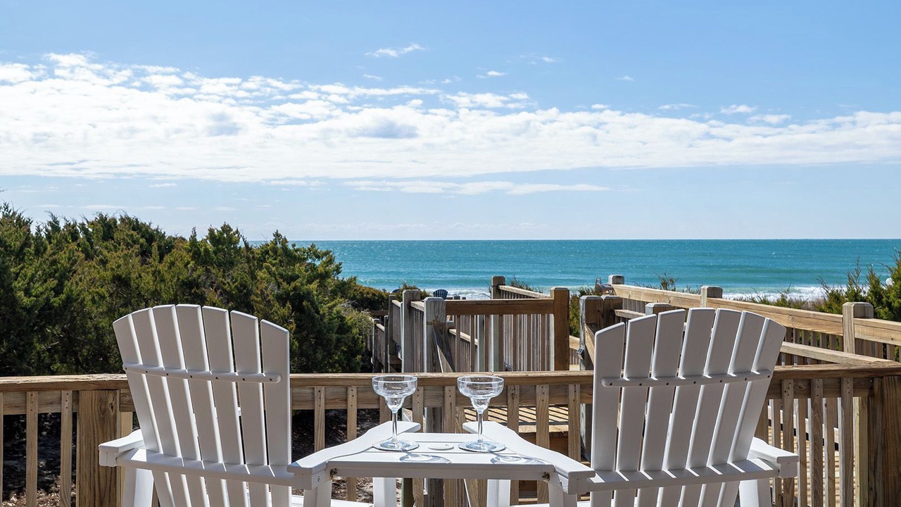 Photo of Patio Balcony in Emerald Isle