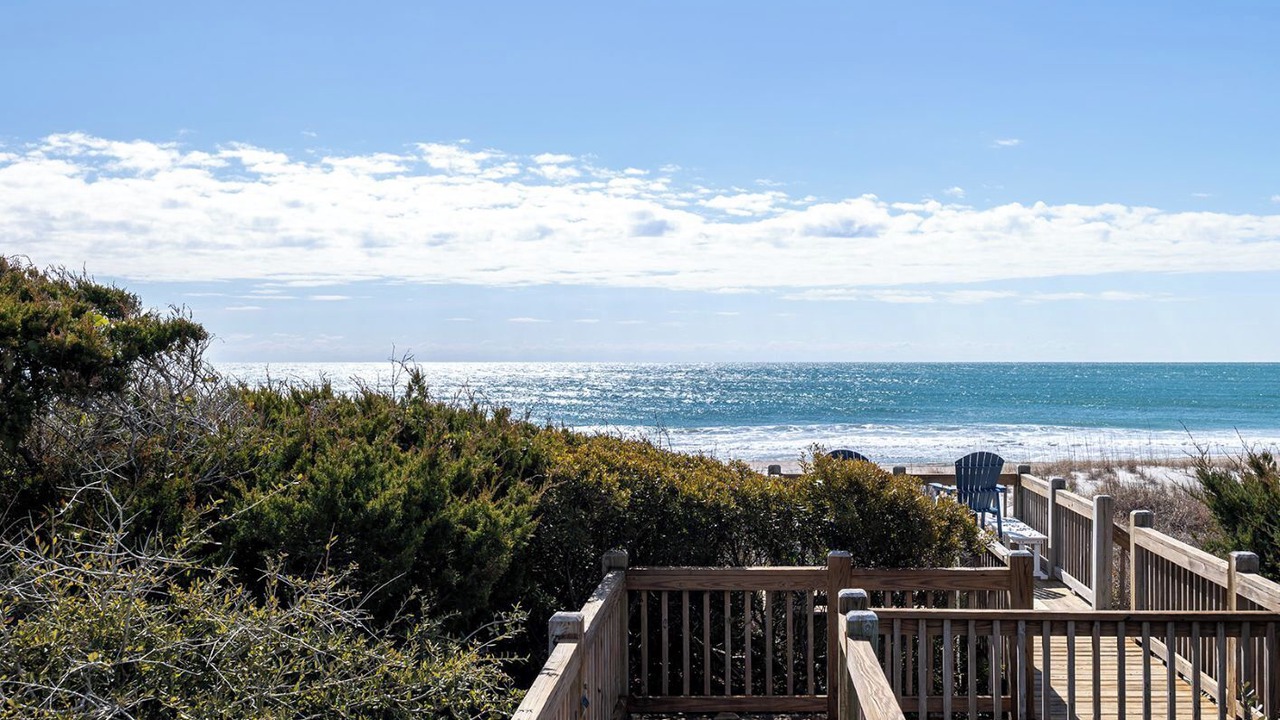 Photo of Patio Balcony in Emerald Isle