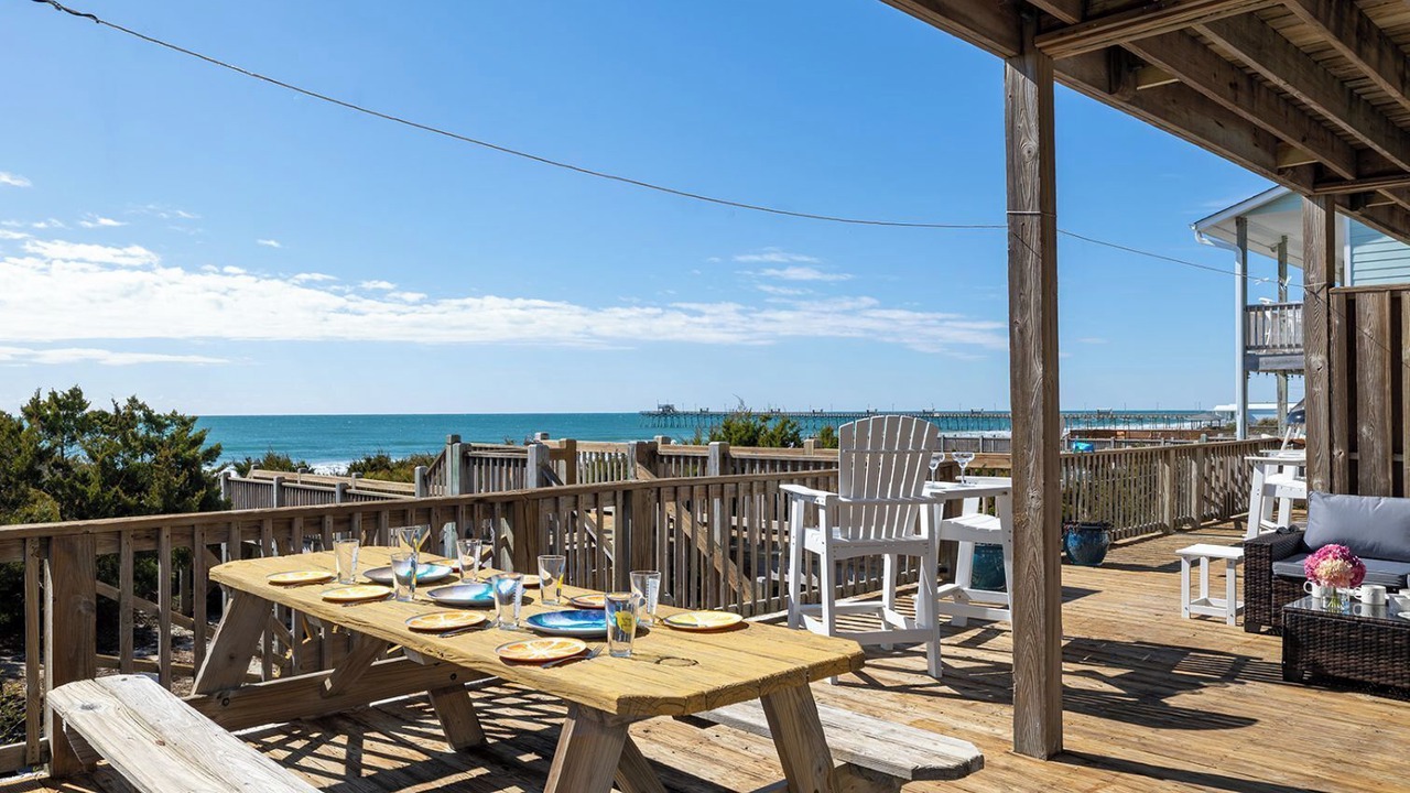 Photo of Patio Balcony in Emerald Isle