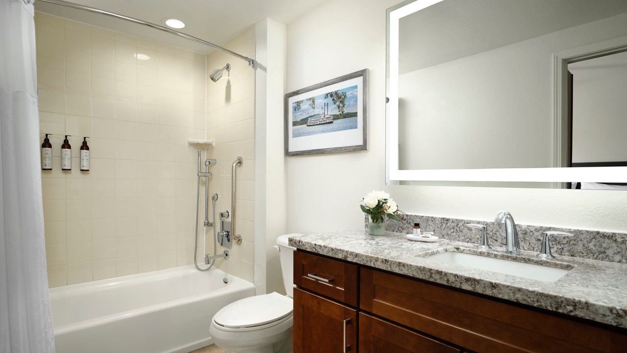 Photo of Bathroom in Branson