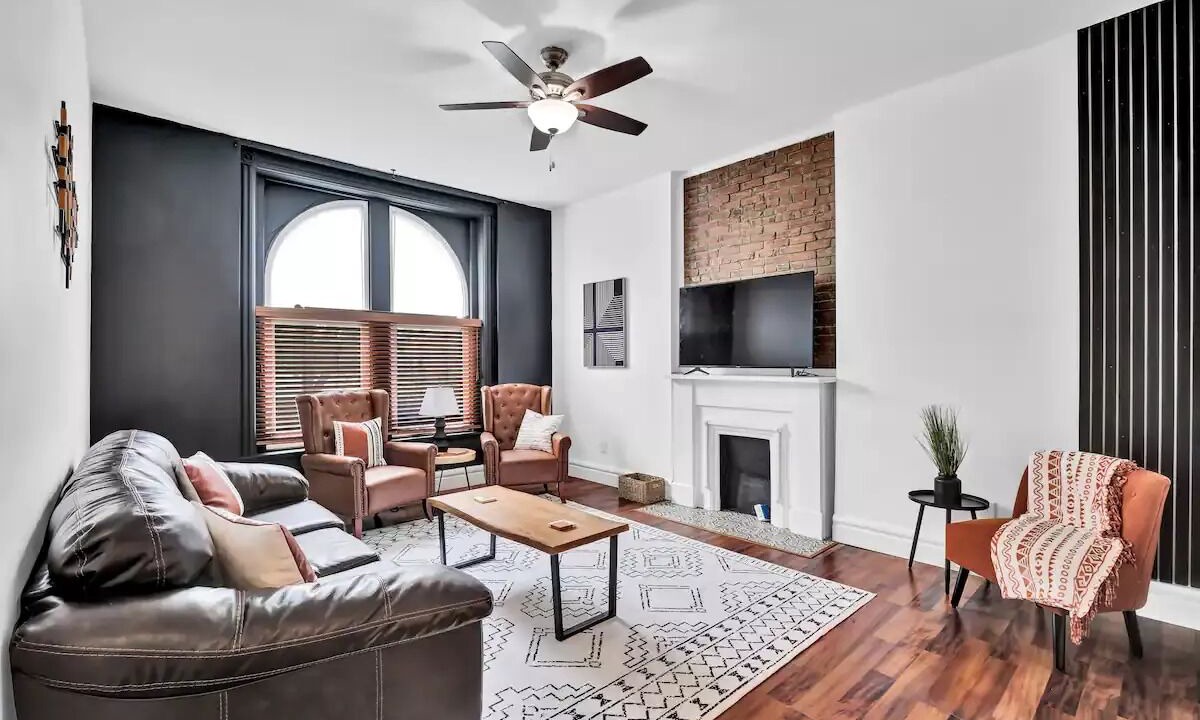Photo of Livingroom in Shelby Park