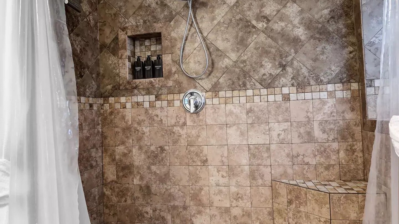 Photo of Bathroom in Shelby Park
