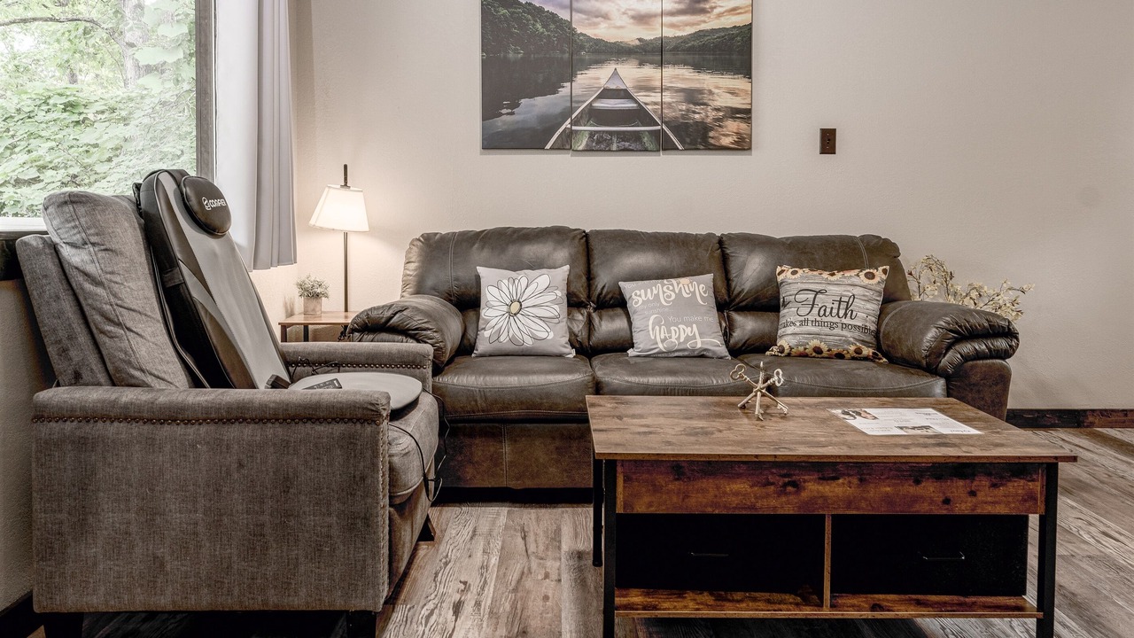 Photo of Livingroom in Branson West