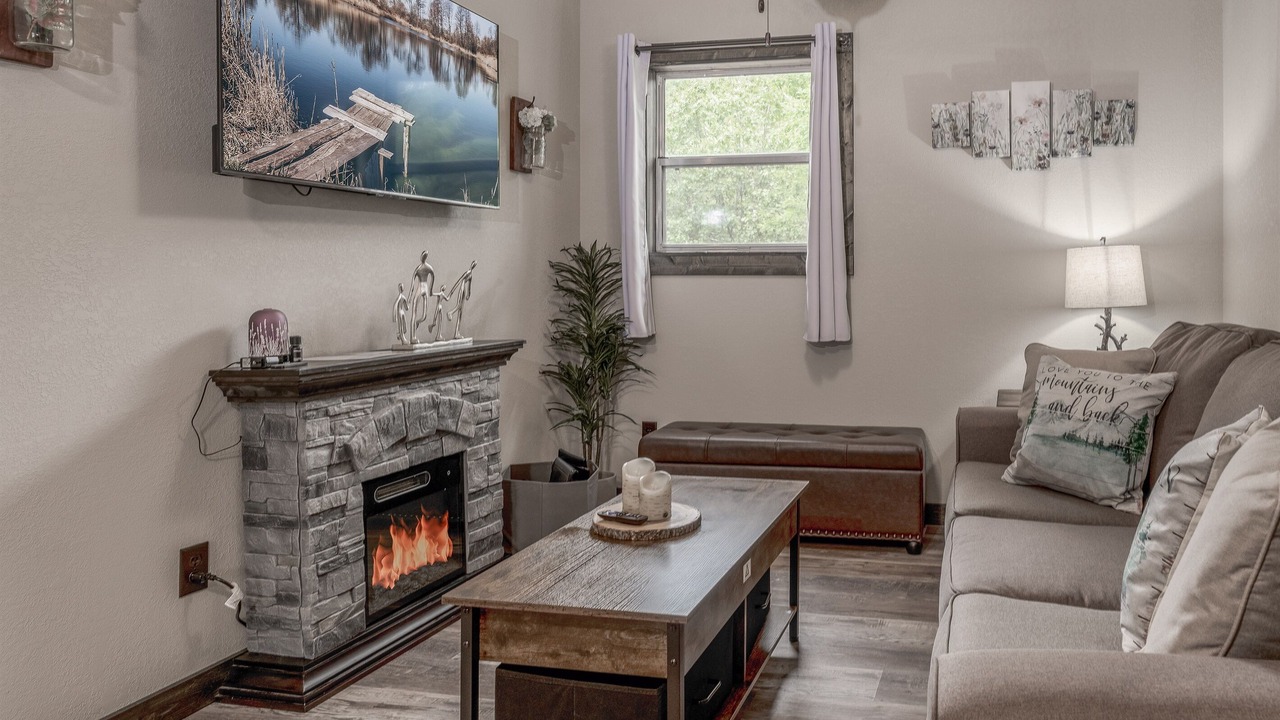 Photo of Livingroom in Branson West