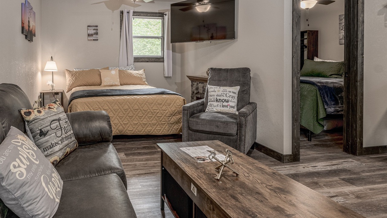 Photo of Bedroom in Branson West