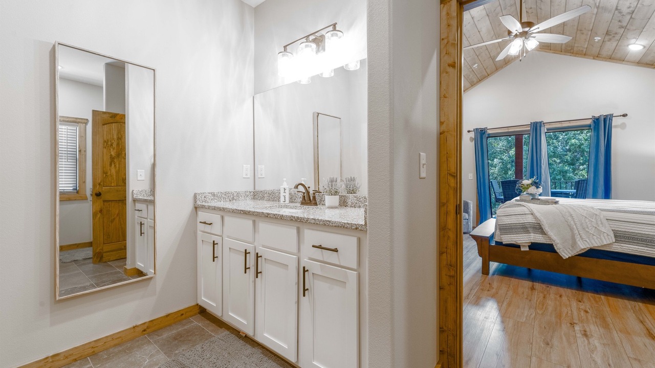 Photo of Bedroom in Indian Point