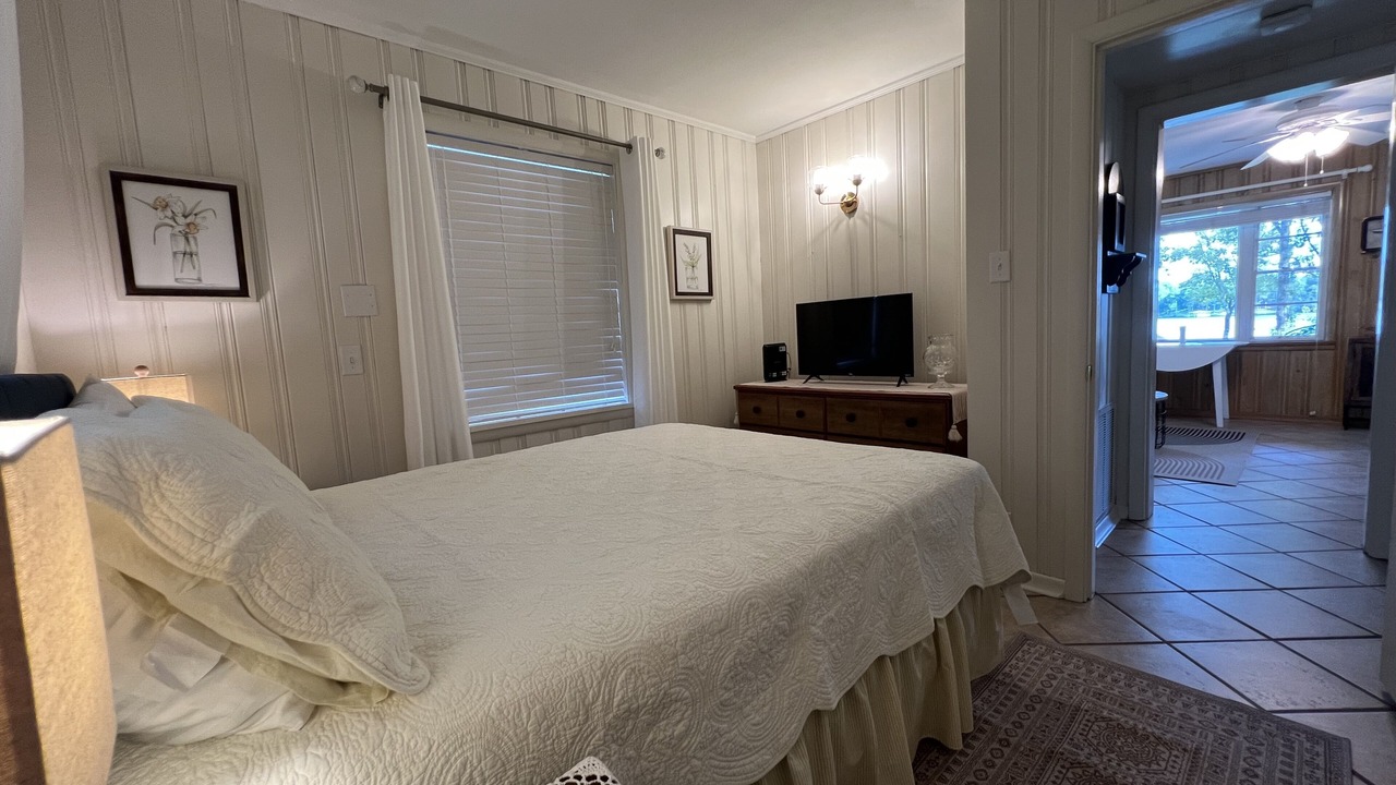 Photo of Bedroom in Hot Springs