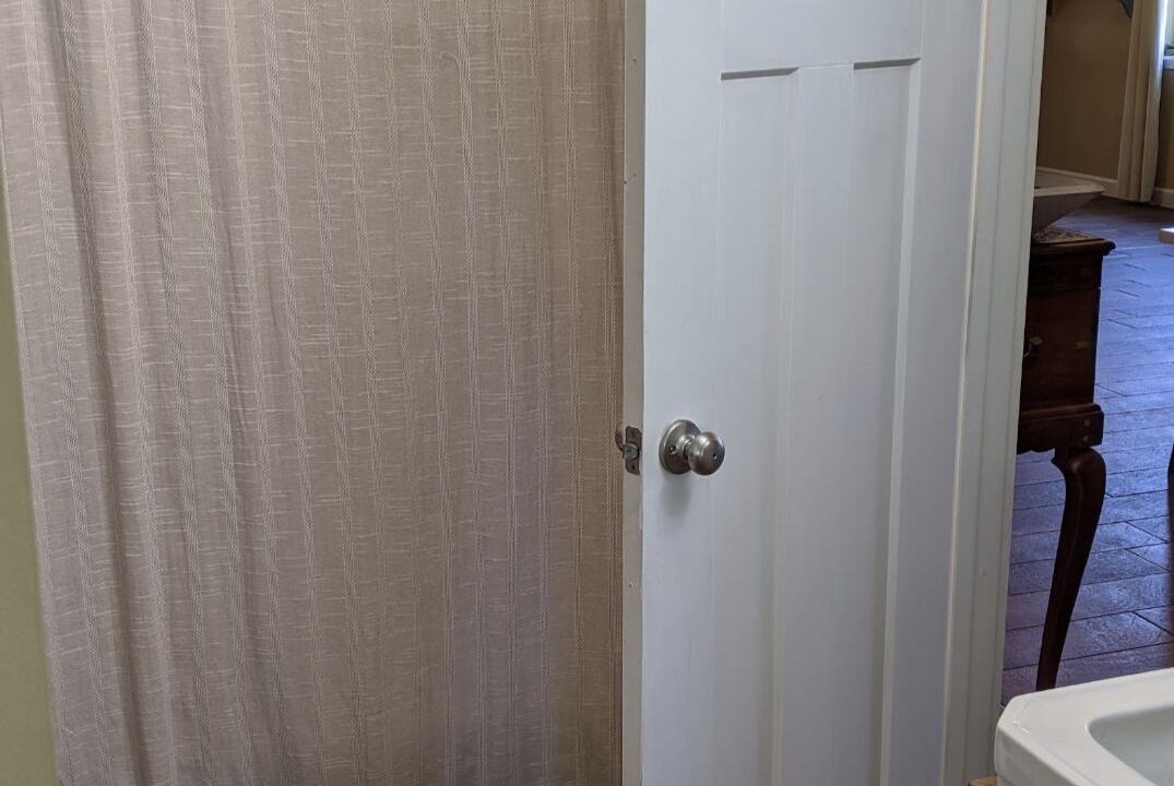 Photo of Bathroom in Booneville