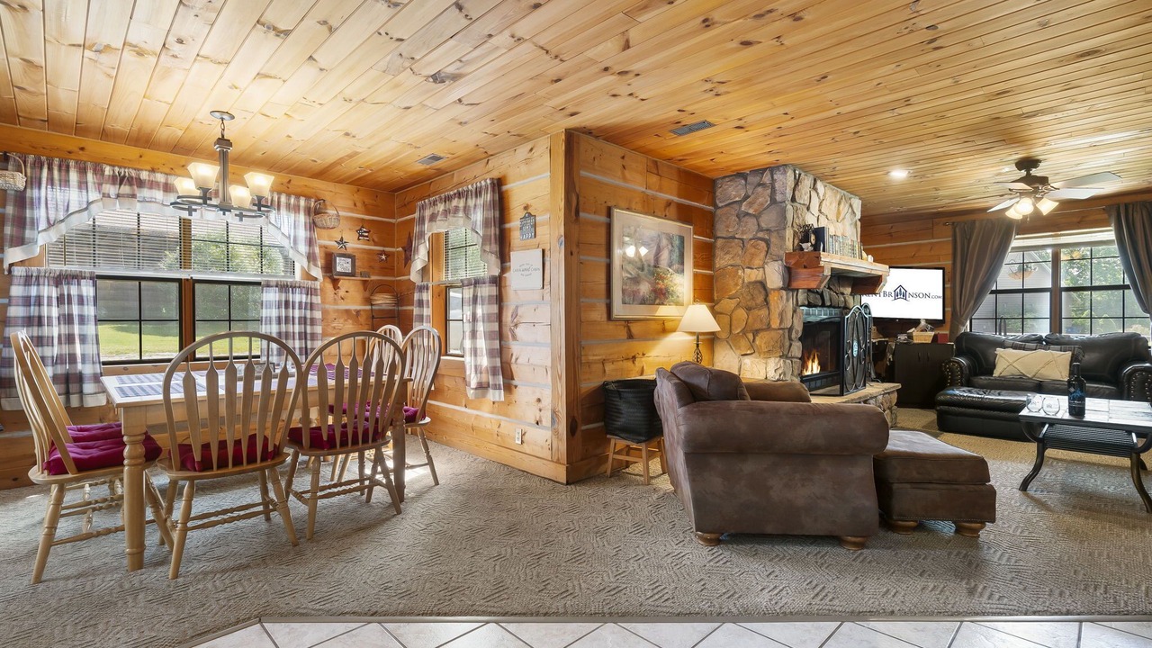 Photo of Livingroom in Big Cedars