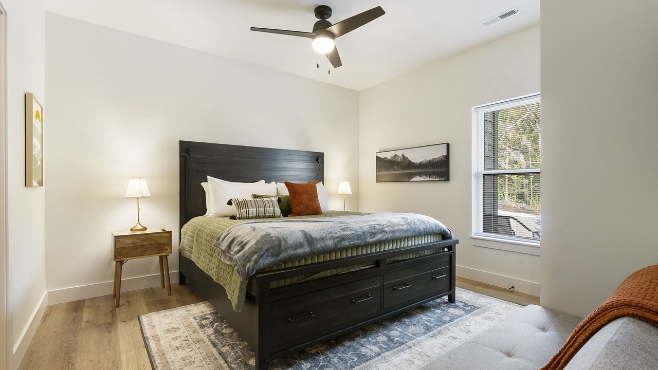 Photo of Bedroom in Hollister